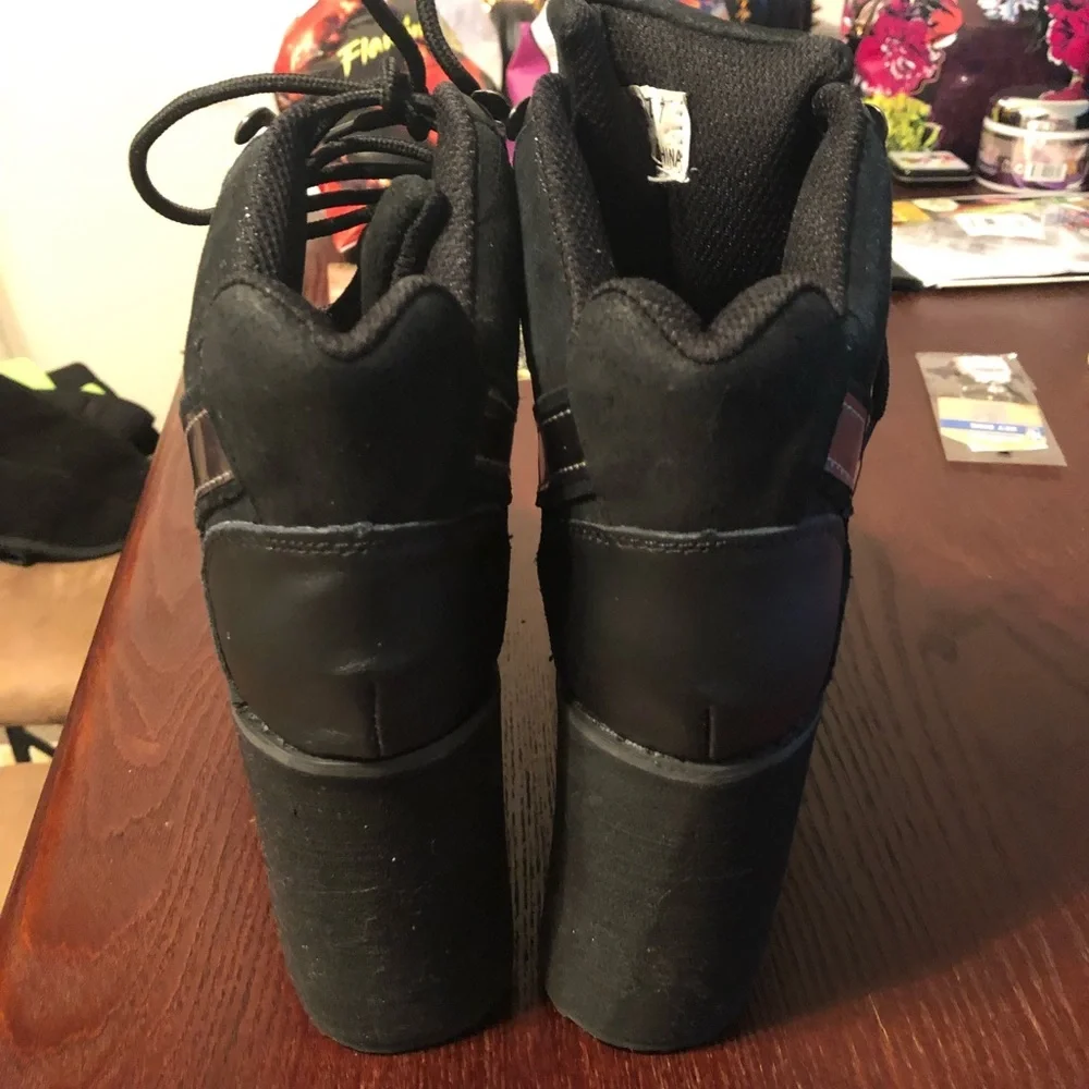 YRU Platform Rave Shoes - Picture 3 of 5